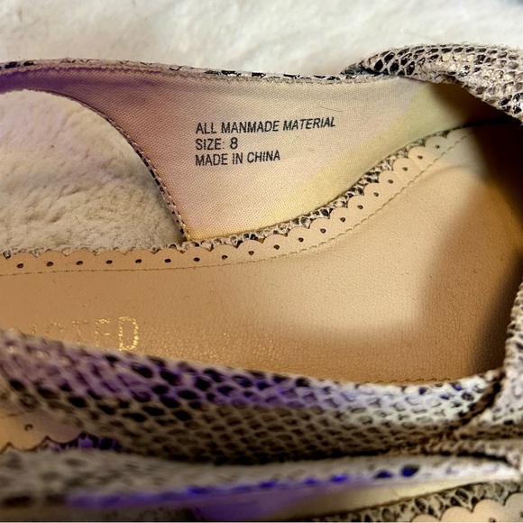 Cream & Black Snakeskin Pointed Toe Slingback Flat - Picture 8 of 9